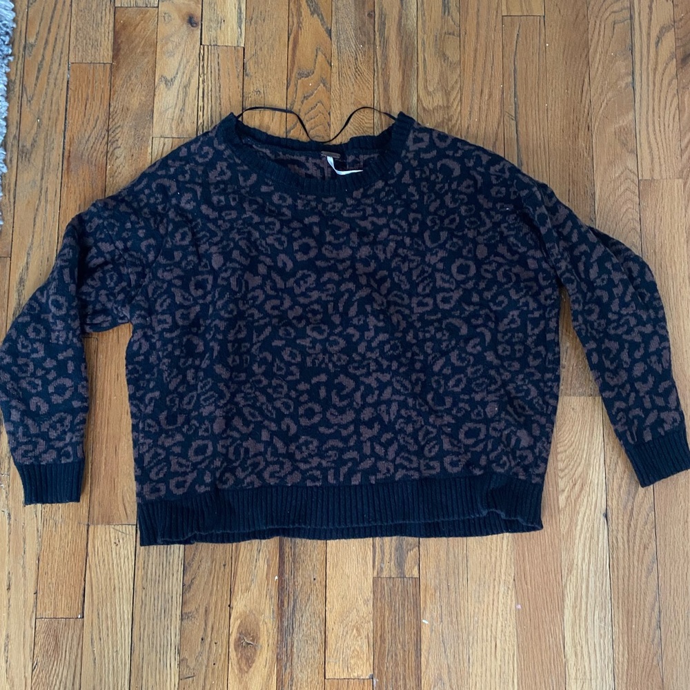 FREE PEOPLE cheetah print sweater
